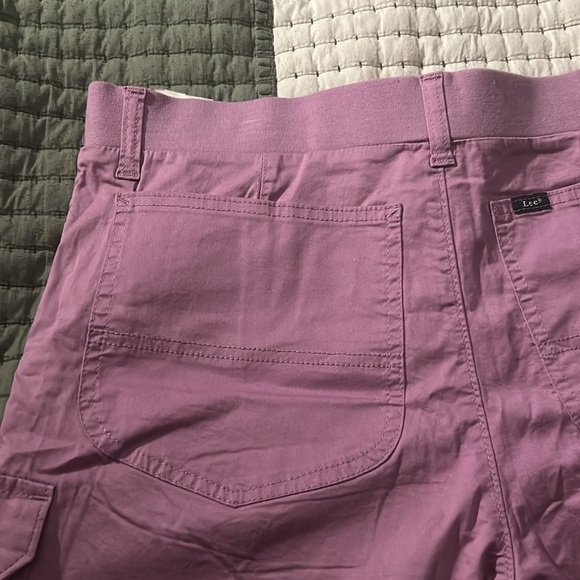 Lee Cargo Shorts - Picture 6 of 9